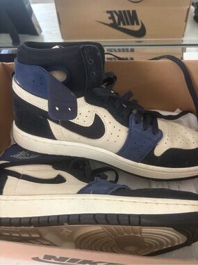 Nike Men’s Black, White & Navy High-Top Sneakers